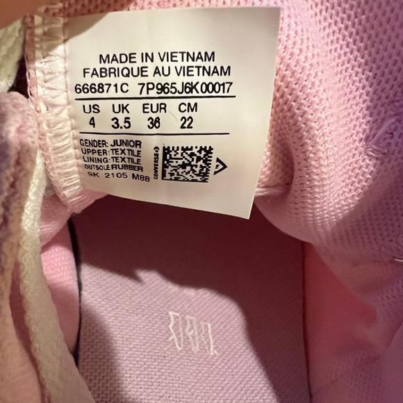 Converse CTAS Ox Cherry Blossom Pink Low Top Canvas Sneakers Girls Size 4 New - Picture 7 of 7